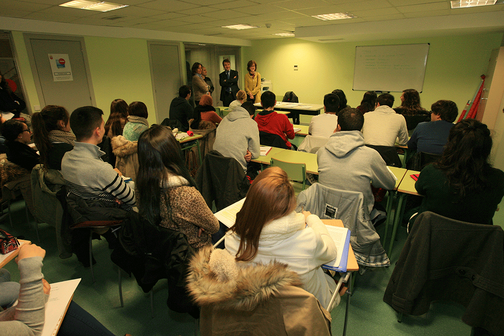 clase_adultos_aula_1024
