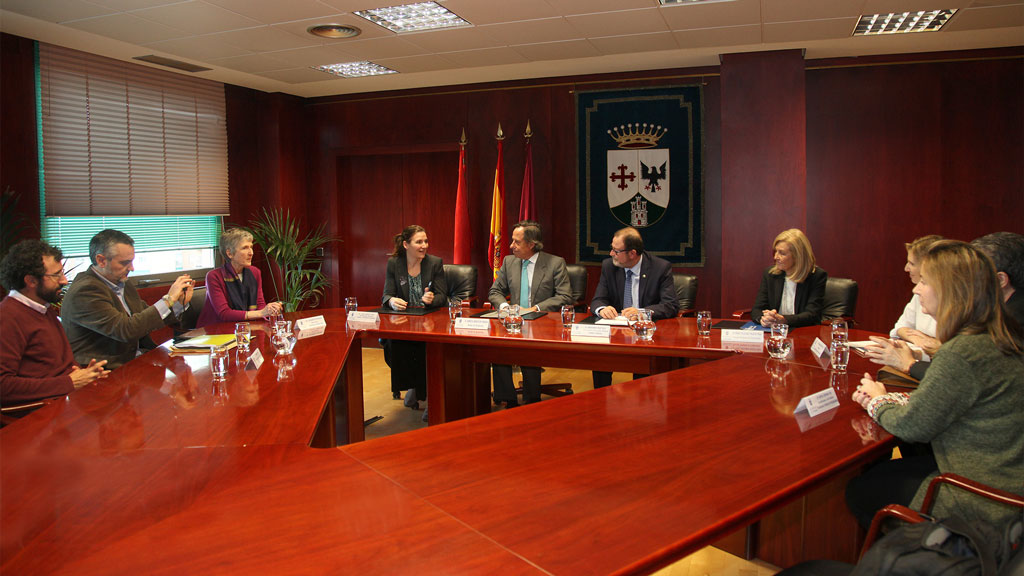 alcobendas convenios manos unidas vicente ferrer