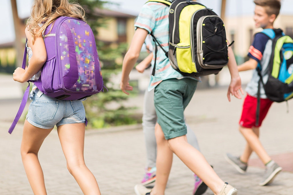 caminar al colegio