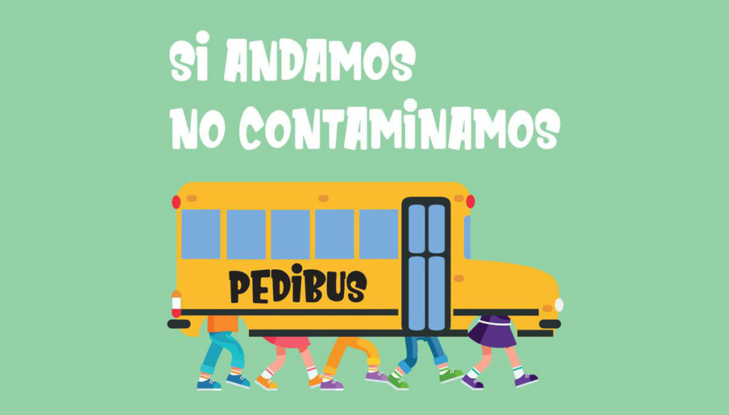 caminando al colegio