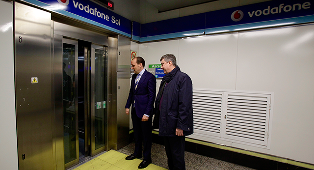 ascensor-Vodafone-Sol