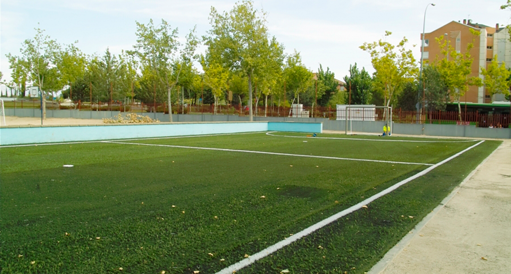 campo-fútbol-colegio-Tres-Cantos-obras-2015