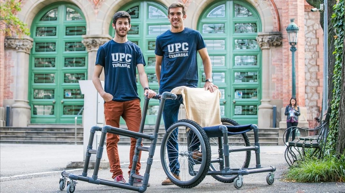 Profesor de escuela bolsillo Sacrificio Nueva silla de ruedas 'low cost'